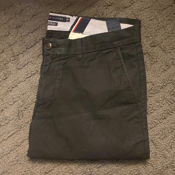 Tommy Hilfiger Navy Blue Khakis - Picture 1 of 3